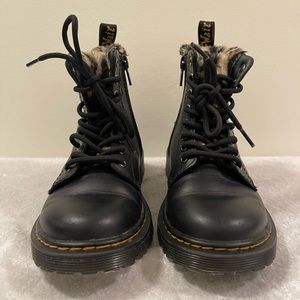 Dr Martens Kids Serena Leo Faux Fur Leopard Print Lined Black Leather Boot Sz 12